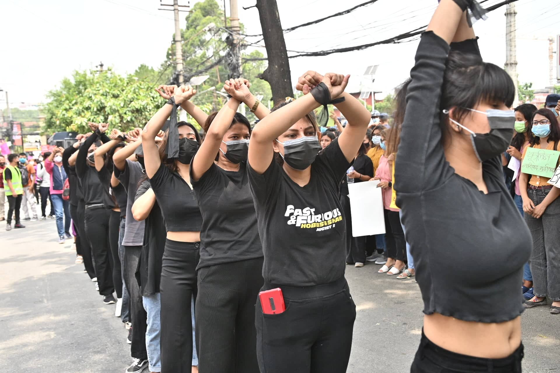 वार्डेनले विद्यार्थीका संवेदनशील अंग छोएर 'सेक्सुअल' भिडियो देखाएपछि...